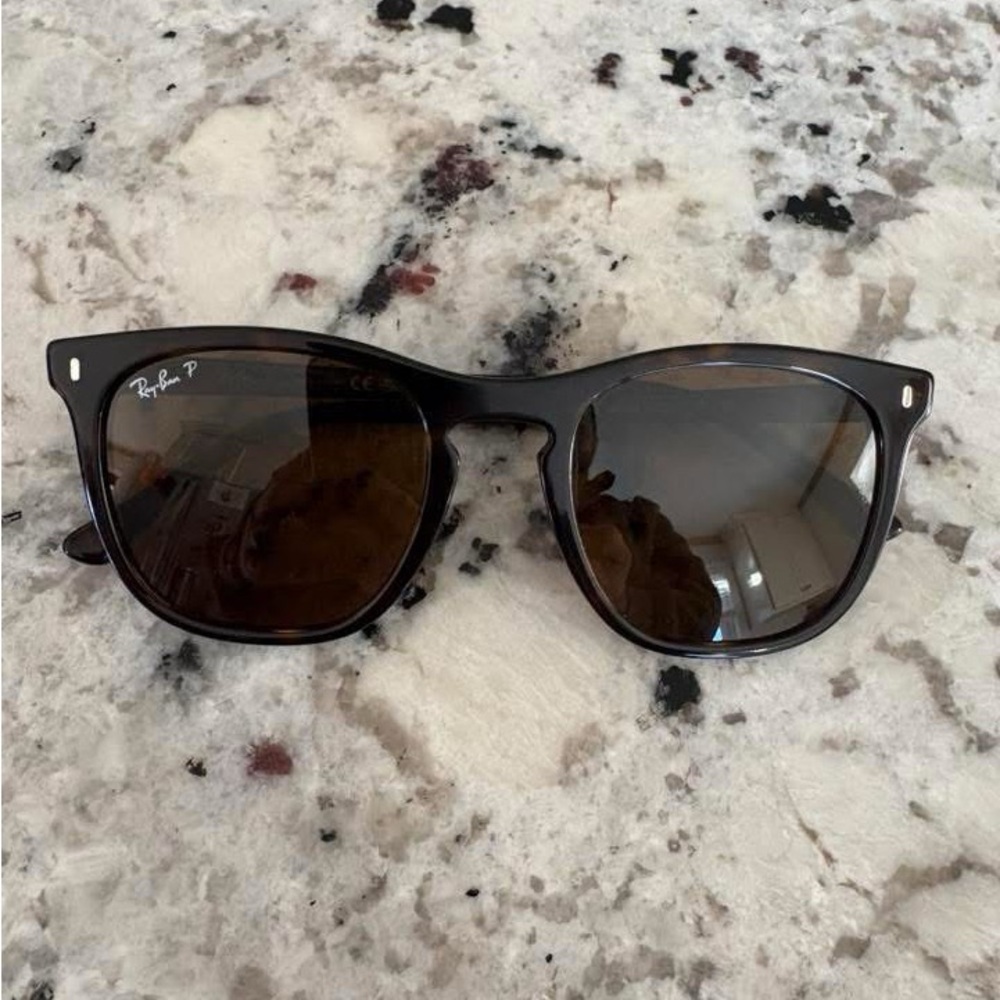 Ray-Ban Classic Black Sunglasses